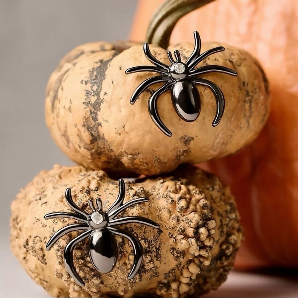 Anthropologie Halloween Black Spiders Pumpkin Pin Charms - New - Picture 6 of 6